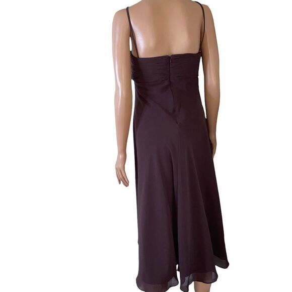 David’s Bridal Simple Chiffon Spaghetti Straps Deep burgundy Bridesmaid Dress 14 - Picture 4 of 11